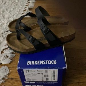 Black Womens Mayari Birkenstock sandal size 6